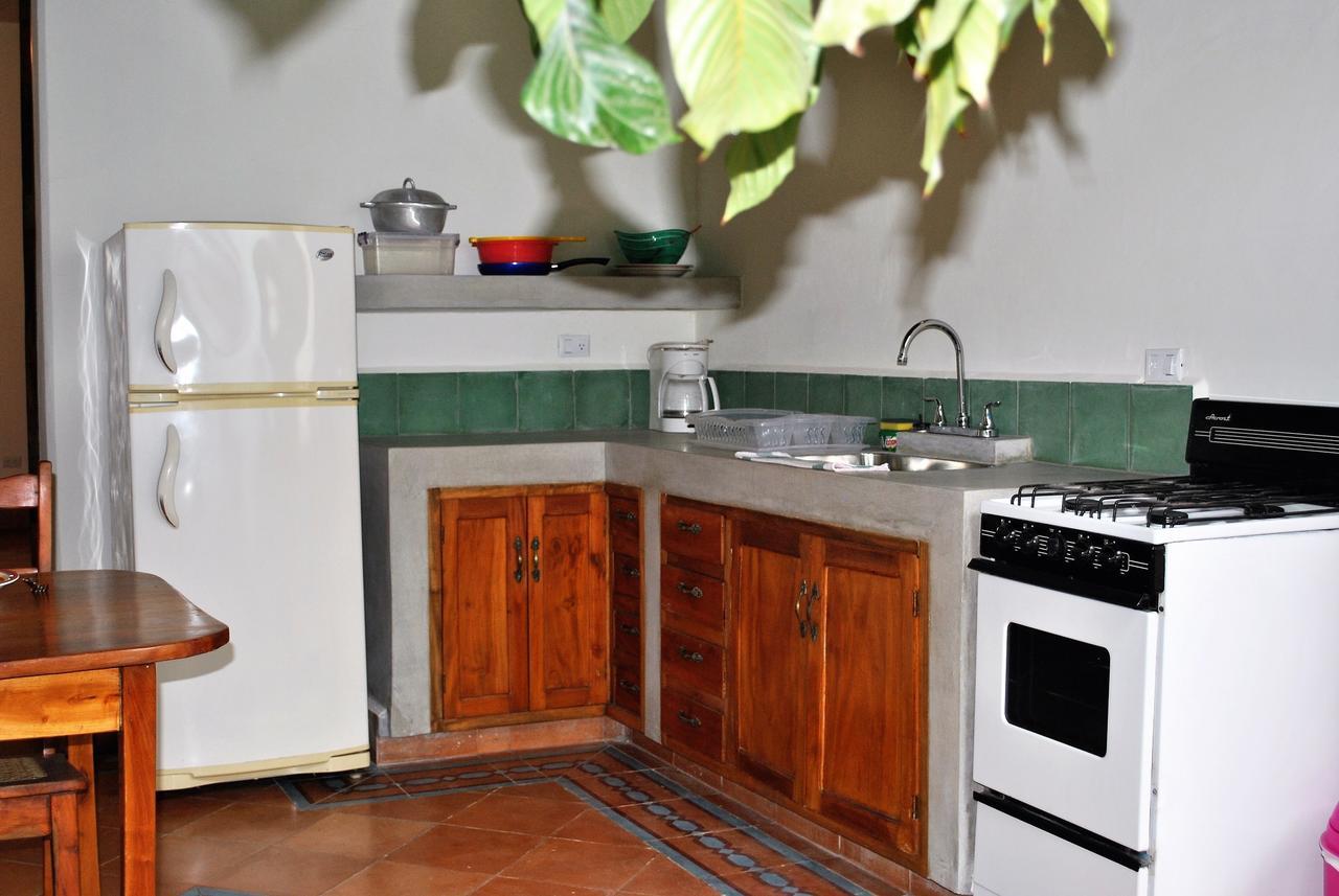 グラナダ Casa Calalaアパートホテル エクステリア 写真