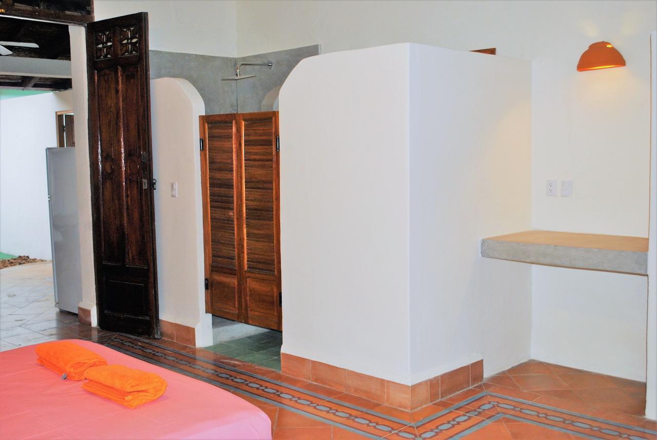 グラナダ Casa Calalaアパートホテル エクステリア 写真