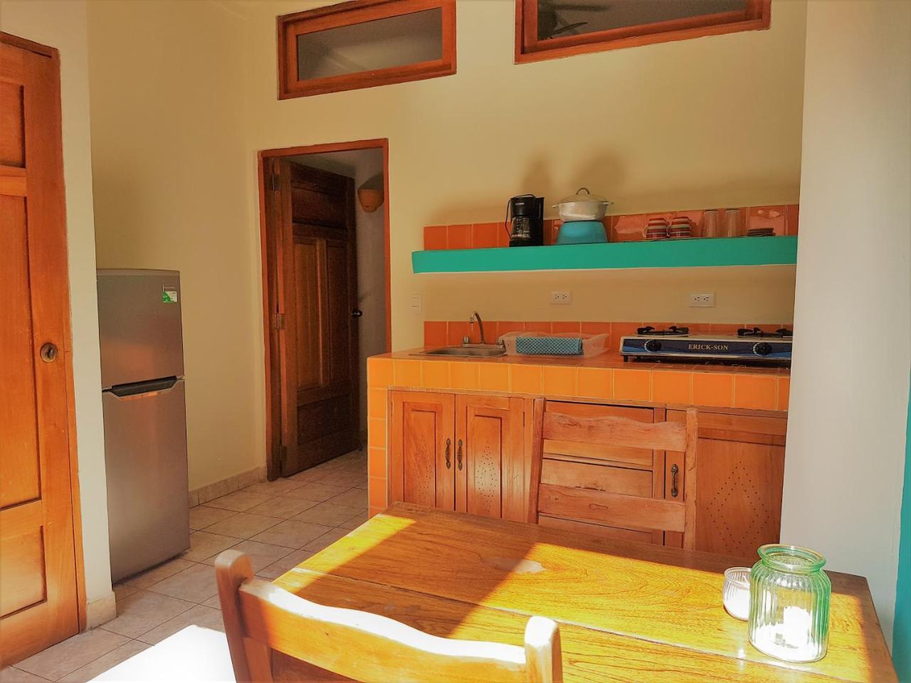 グラナダ Casa Calalaアパートホテル エクステリア 写真