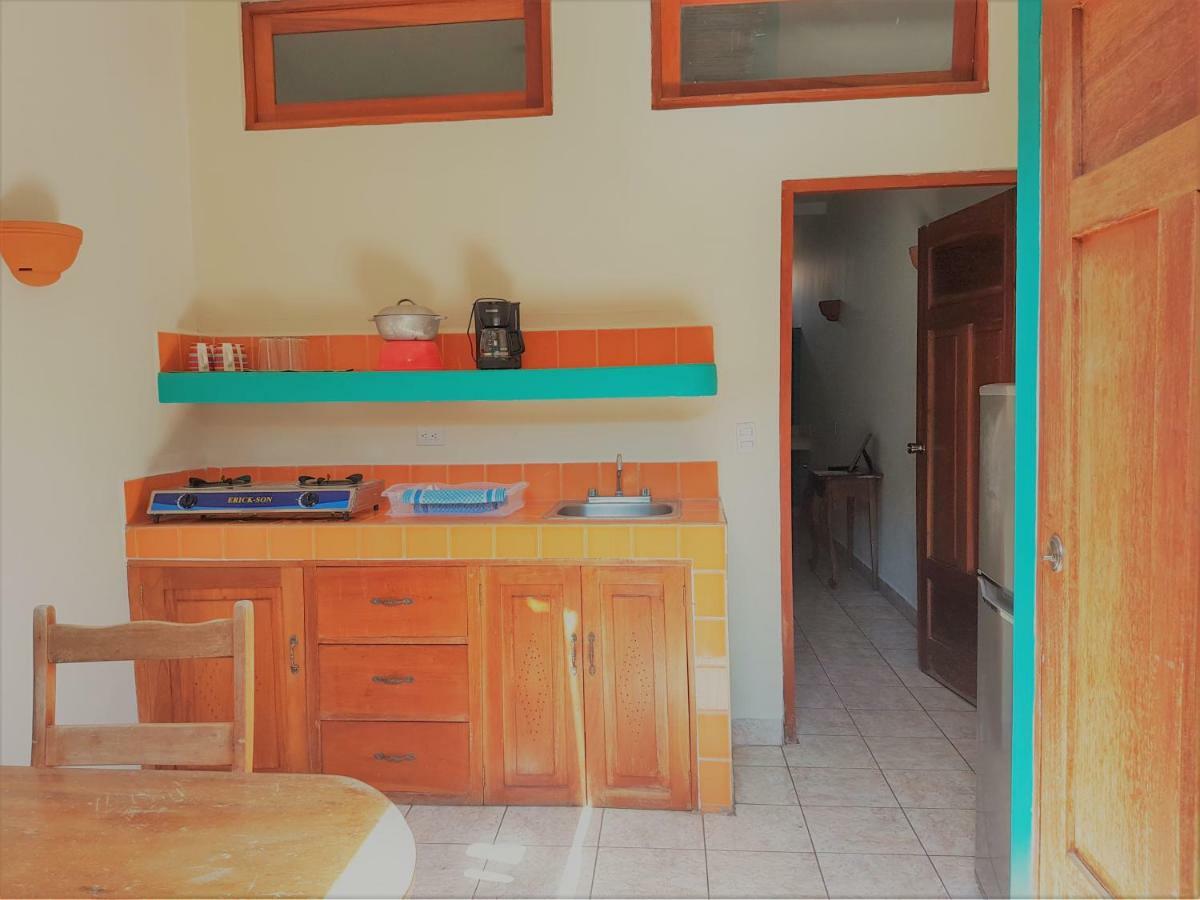 グラナダ Casa Calalaアパートホテル エクステリア 写真